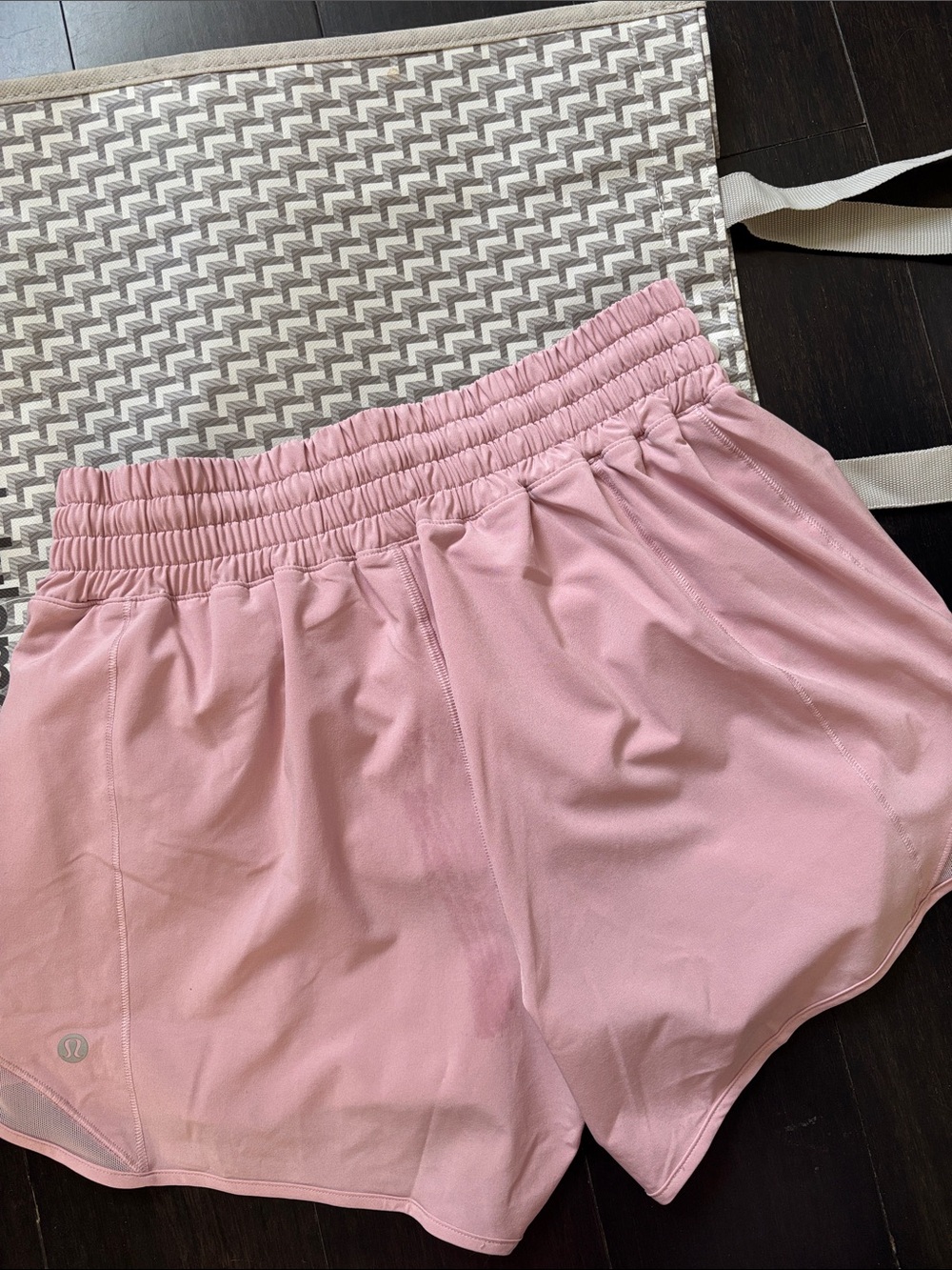 LULULEMON HOTTY HOT HR SHORTS 4” in PINK HAZE SZ 6,8,10 NWT - Picture 4 of 11